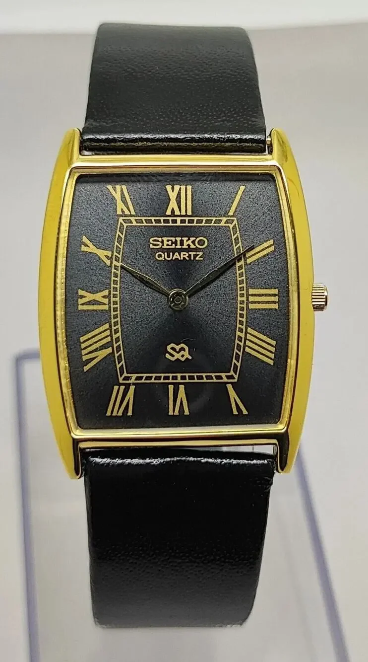 Vintage Style Seiko Quartz Mens Gold Watch & Black accents W/ Leather Strap